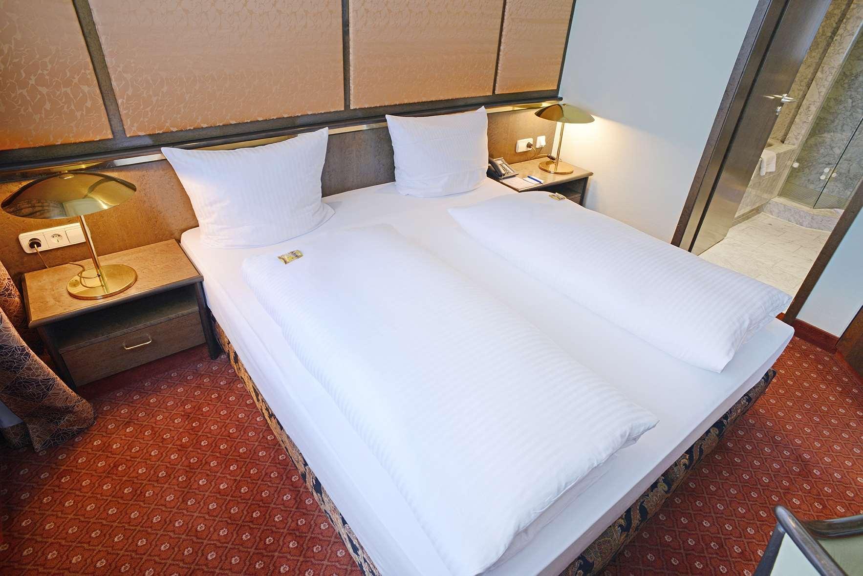 Plaza Kongresshotel Europe Stuttgart Exterior photo