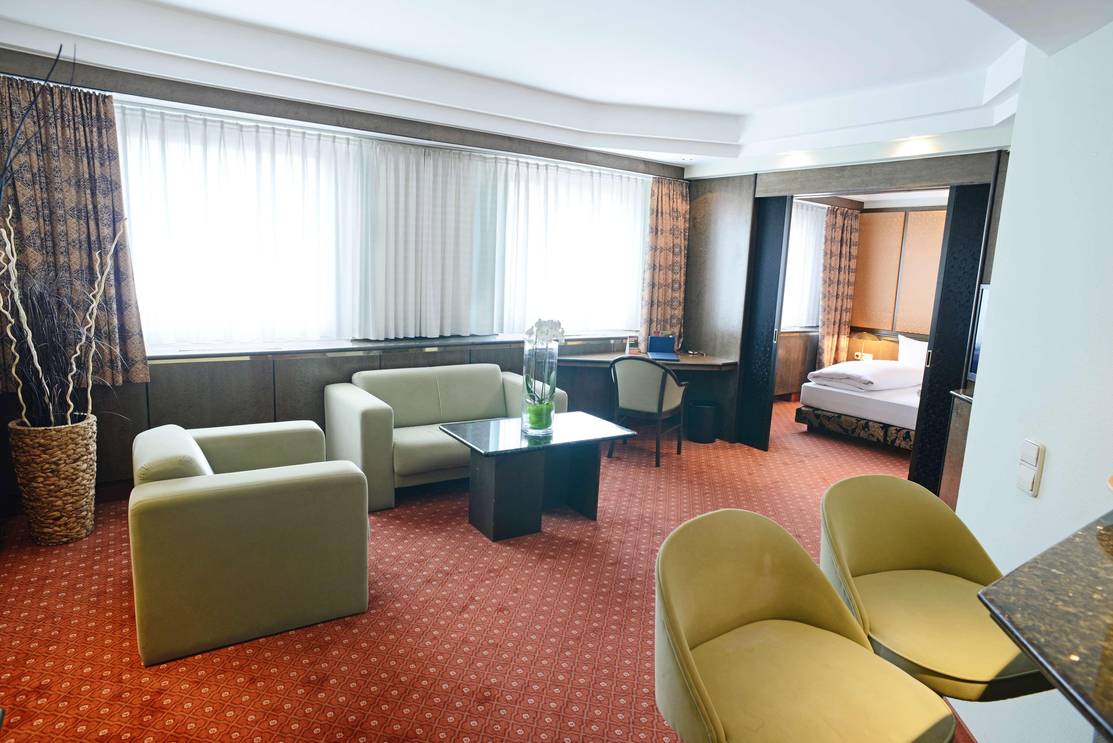 Plaza Kongresshotel Europe Stuttgart Exterior photo